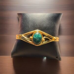 Vintage Gold Tone Wire Wrap Cuff Bracelet Green Aventurine Cabochon Boho Artisan